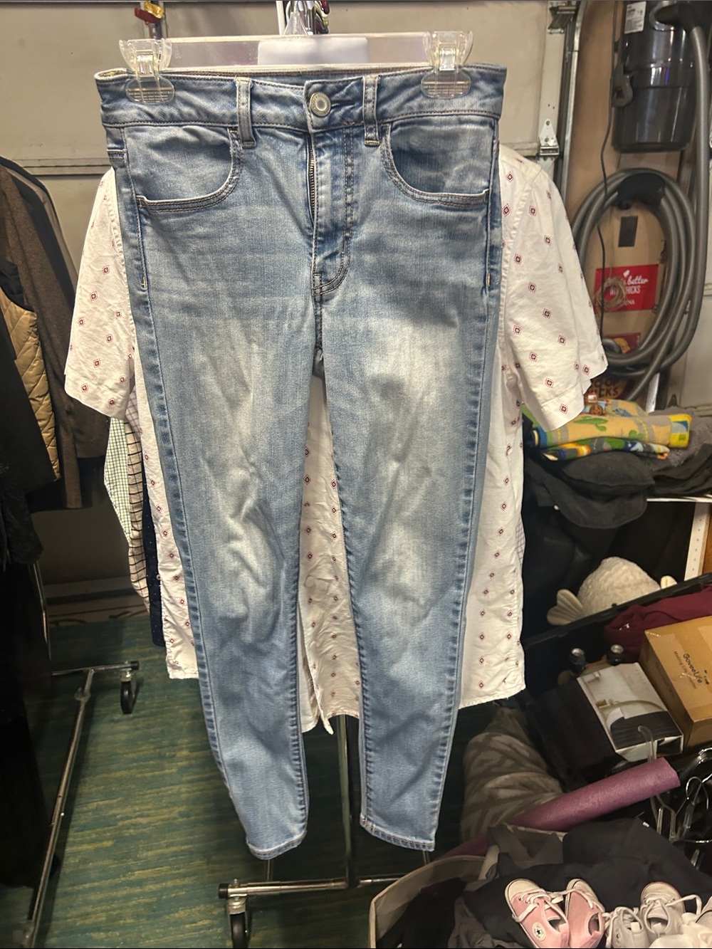 American Eagle Outfitters Light Blue Super Stretch Jeans